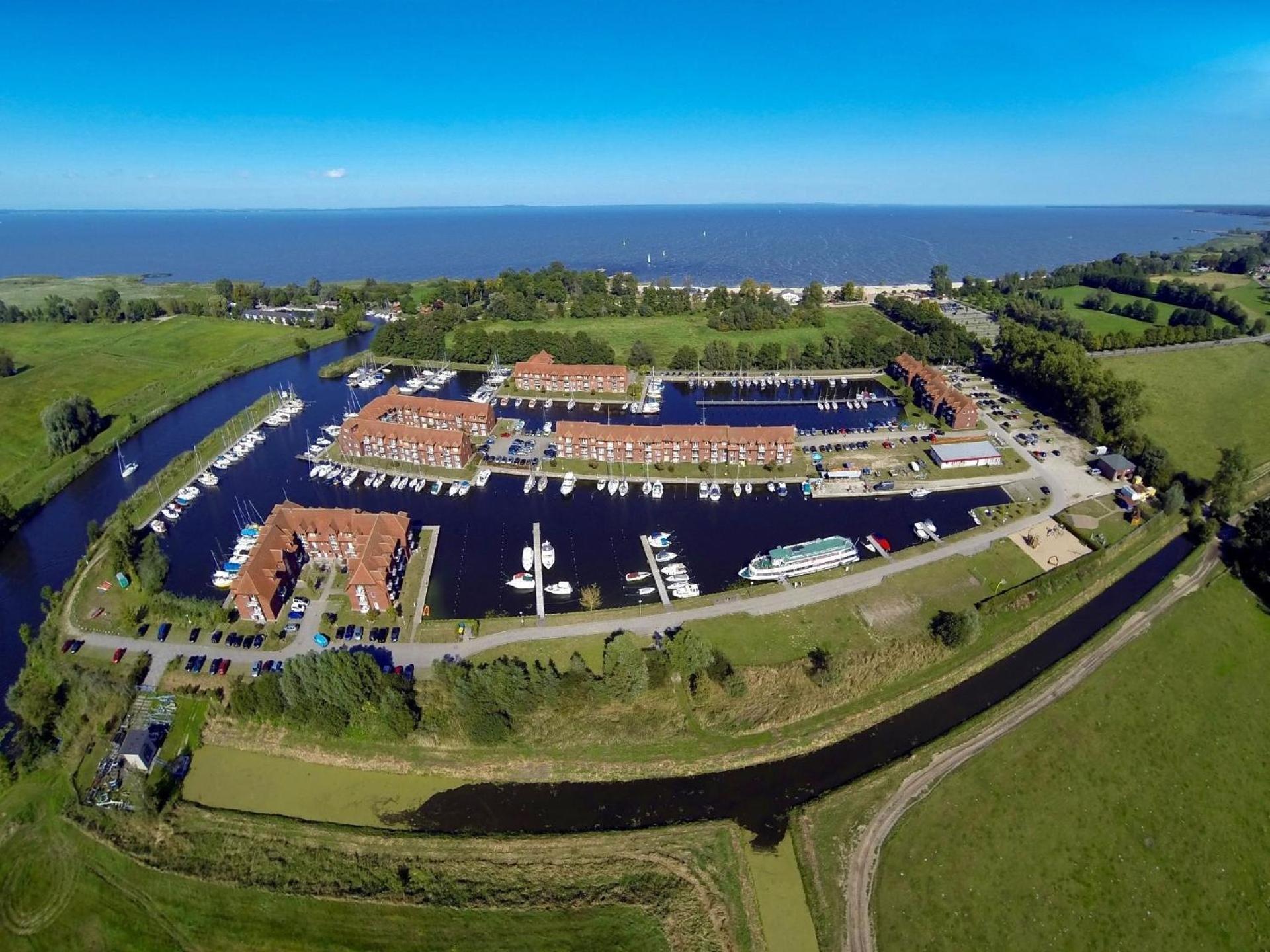 Wohnung An Der Ostsee Mit Blick Auf Den Yachthafen Ueckermünde Exterior foto