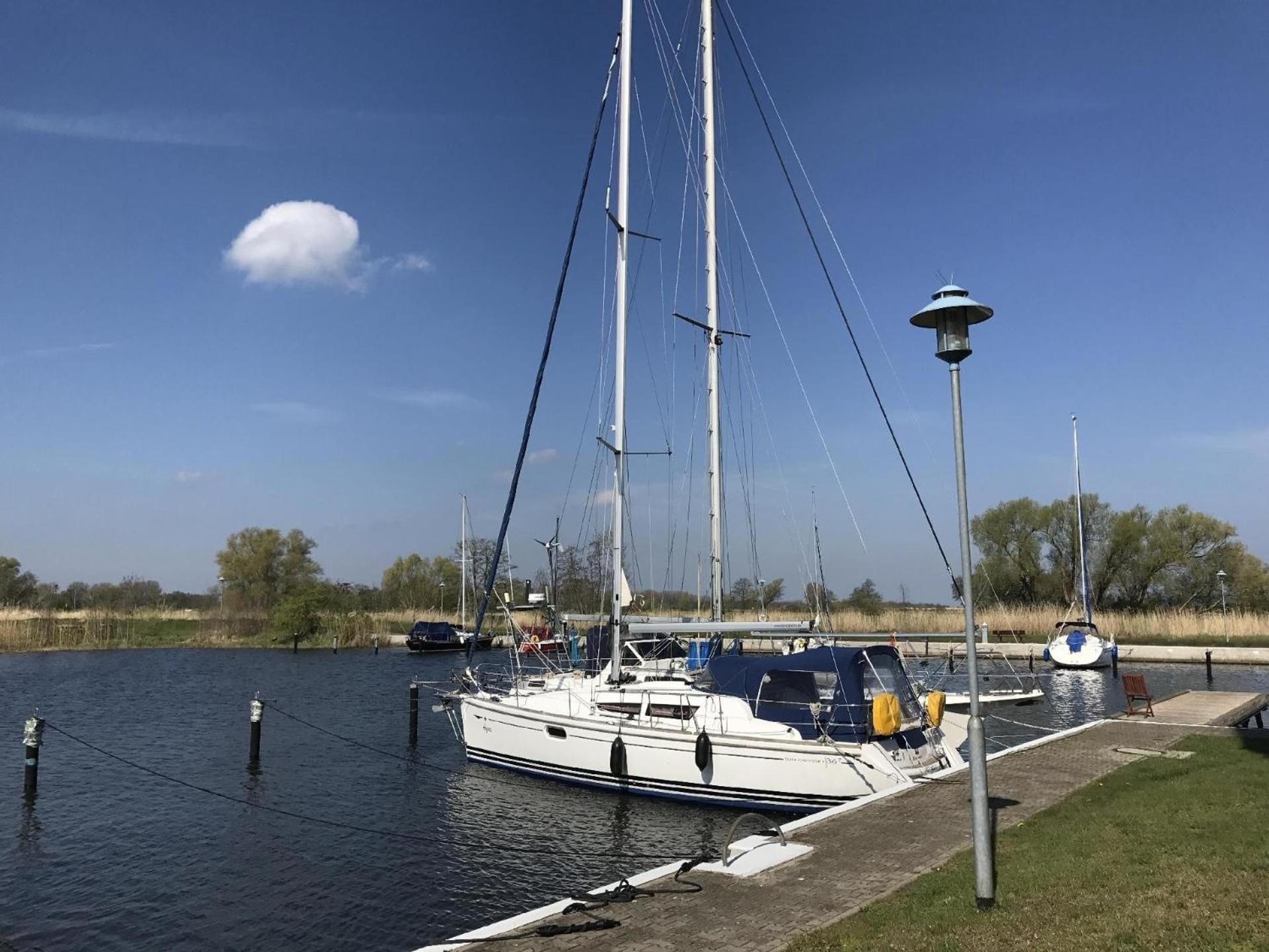 Wohnung An Der Ostsee Mit Blick Auf Den Yachthafen Ueckermünde Exterior foto